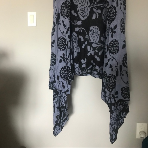 Drape-front cardigan - High/Low - Picture 6 of 9